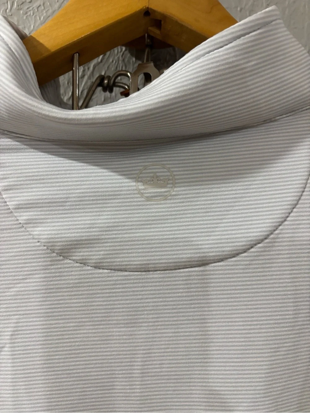Peter Millar Perth Sugar Stripe Performance Half Zip Golf Pullover in Grey Sz L